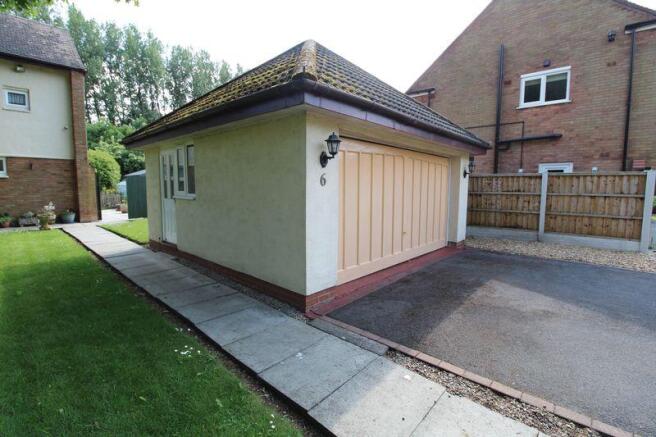 Detached Garage