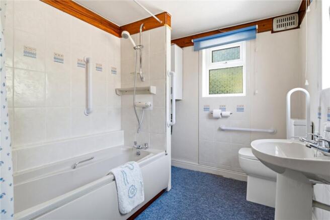 3 bed Semi-Detached for sale Image 9