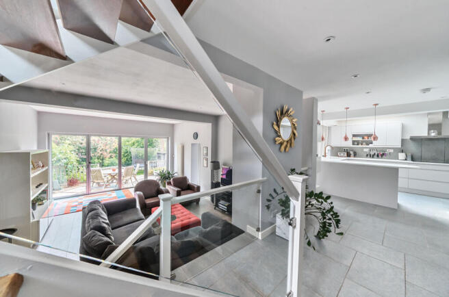 1328012-18-688a2d...