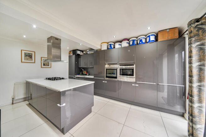 1387573-8-6942ad8...