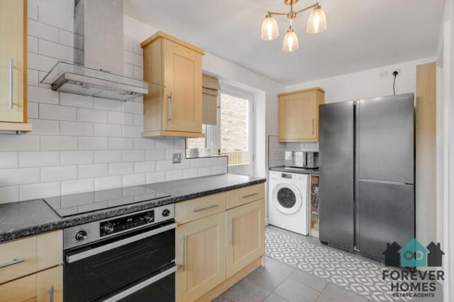 4 bed Detached for sale Image 5