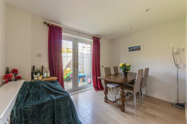 9 Juniper Crescent-25.jpg