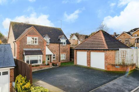 NN15 Westley Close, Burton Latimer