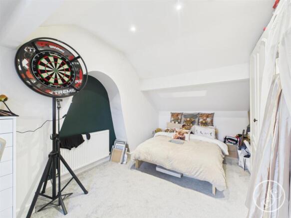 2 bed Terraced for sale Image 9