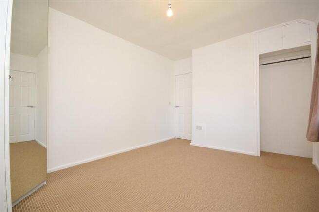 3 bed Semi-Detached to rent Image 9