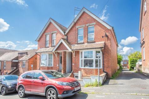 Cherwell Road, Heathfield, East Sussex, TN21 8JT