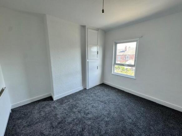 3 bed Terraced to rent Image 3