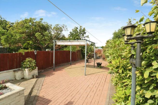3 bed Terraced for sale Image 11