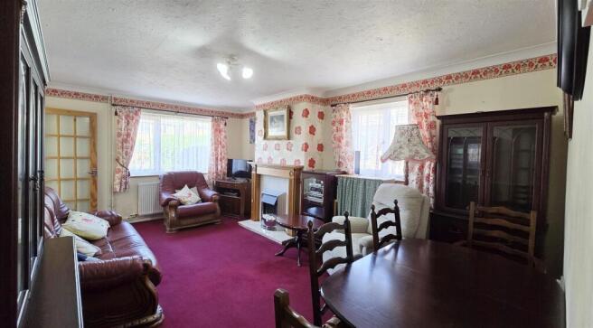 Living/Dining Room