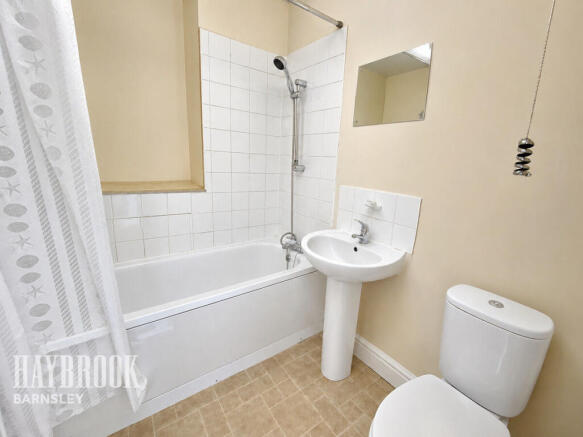 2 bed Terraced for sale Image 9