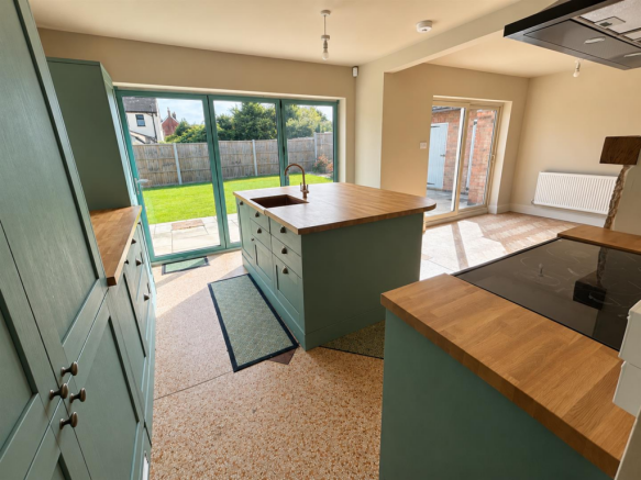 Kitchen 1.png