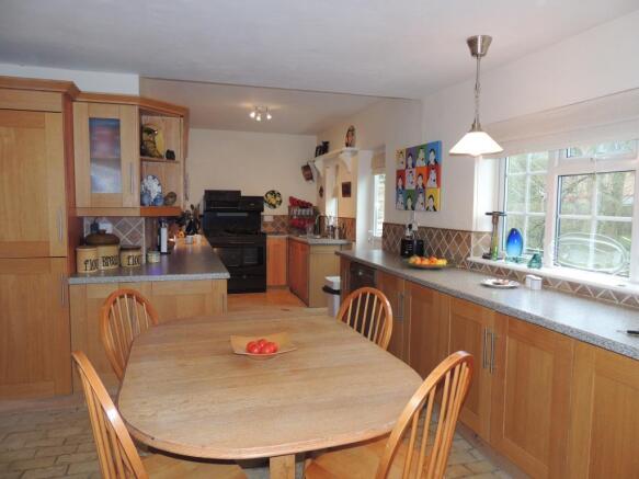 Kitchen / Breakfast Room