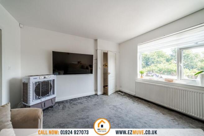 3 bed Terraced for sale Image 8