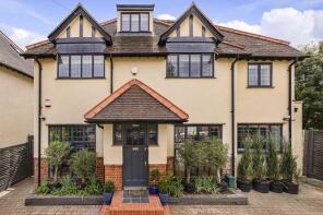 31, Riversdale Road, Thames Ditton KT7 0QN