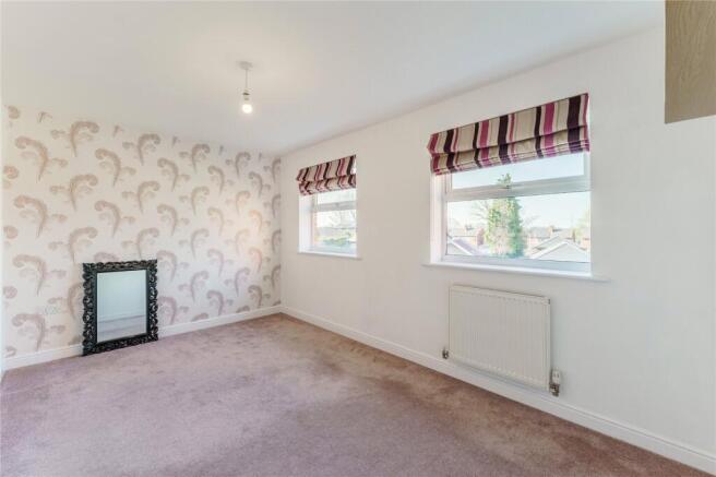 3 bed Town House for sale Image 8