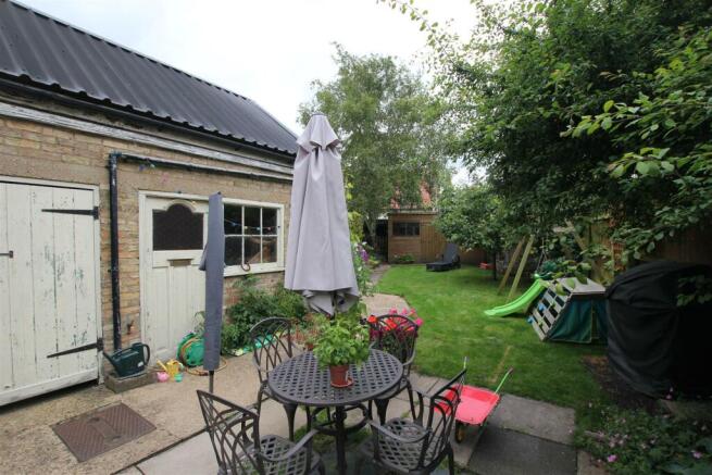 45 Main garden 1.JPG