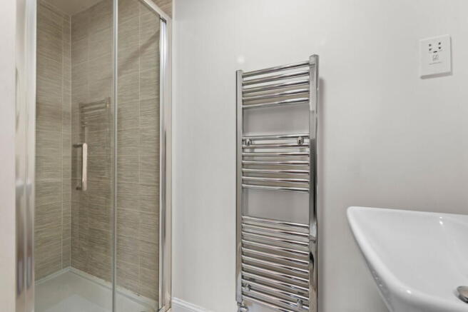 3 bed Semi-Detached for sale Image 11