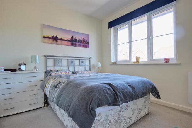 2 bed Terraced for sale Image 6
