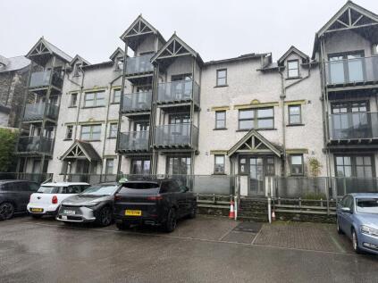 Flat 9, College Gate, Elleray Road, Windermere, Cumbria LA23 1AG