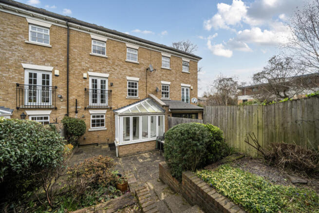 1425581-5-69b2d41...