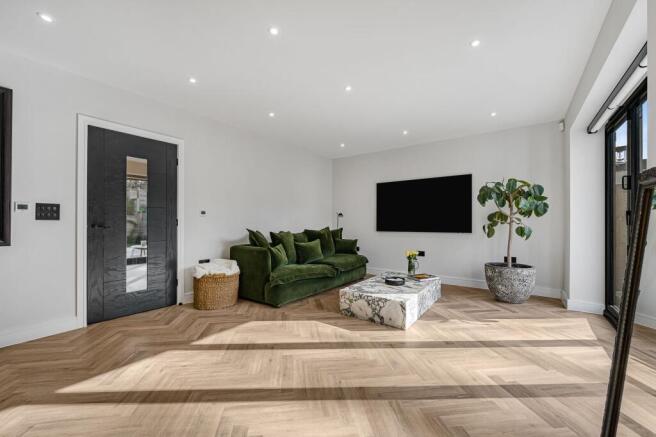 Kitchen/ Living Area