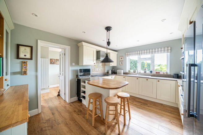 North Waltham, Basingstoke, RG25 2BS photo 4