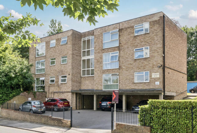 1300745-3-683dbaf...