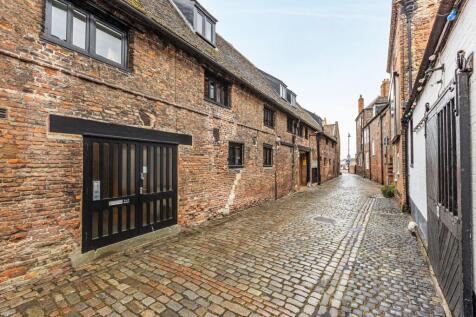 Characterful First-floor Flat in King's Lynn