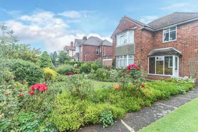 Front Garden - Aspec