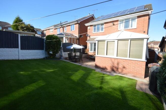 Elder Drive, Upton (62)Rear