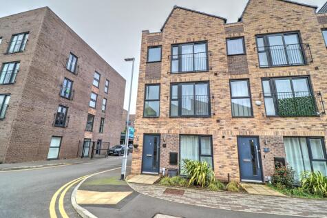 Emmeline Pankhurst Drive, Manchester, M32