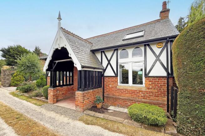 3 bed Detached for sale Image 2
