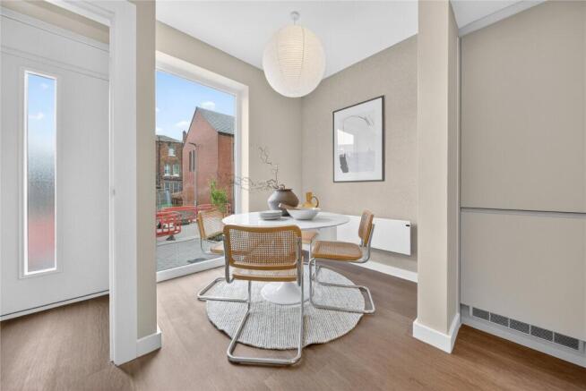 3 bed Town House for sale Image 8