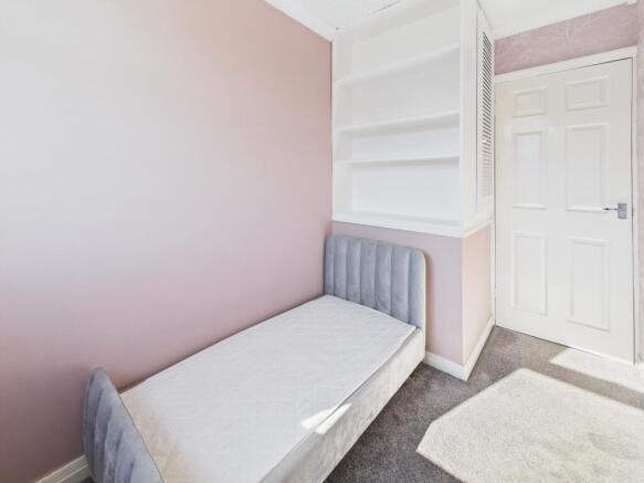 3 bed Semi-Detached for sale Image 12