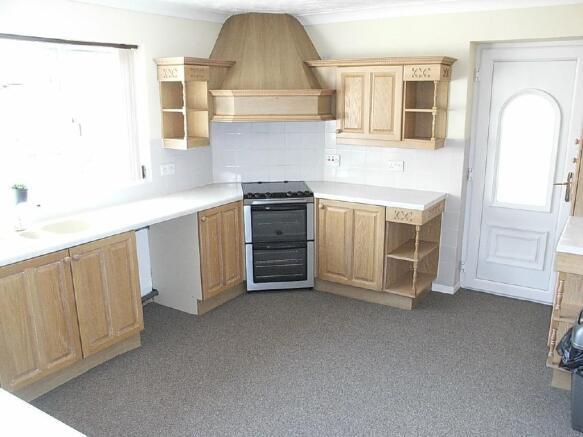 KITCHEN/BREAKS