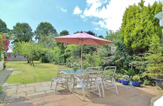 Rear Garden Pic 3