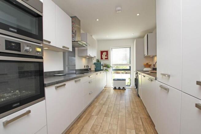 Macauley Drive, Eastbourne, BN23 5BU photo 4