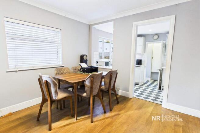 Brook Road, Surbiton, Surrey. KT6 photo 4