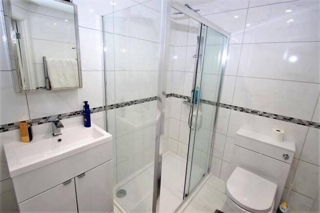 En-Suite Bathroom