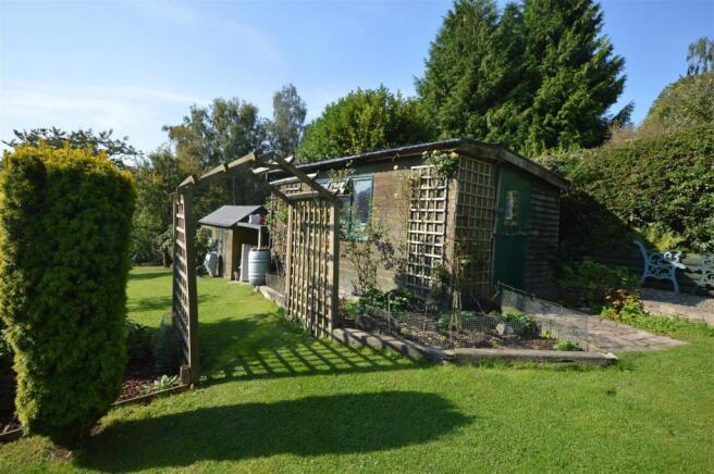 GARDEN SHED