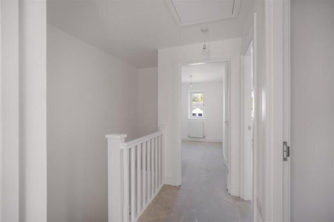 3 bed Semi-Detached for sale Image 9