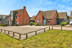 4, Goldsmiths, Woodbridge IP13 6FB