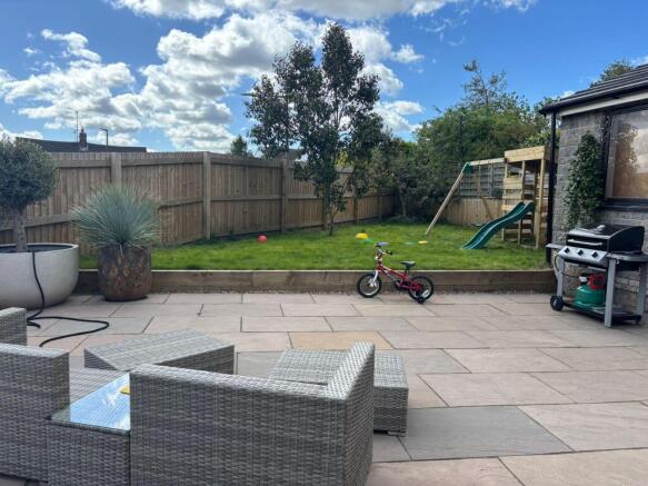3 bed Detached for sale Image 8