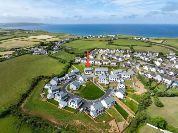 6, Upton Green, Bude photo 2