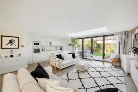 Swinburne Road, Putney, London