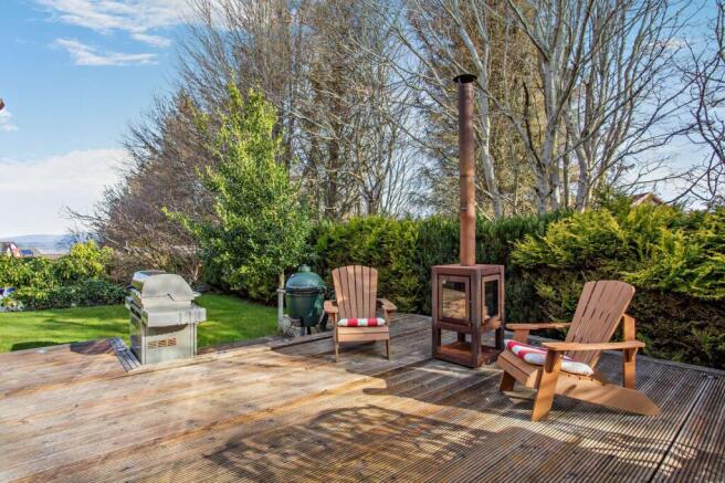 18 Redwood Crescent