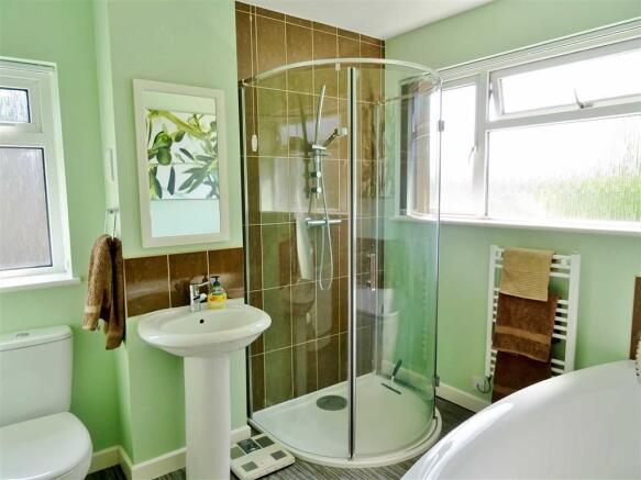 BATHROOM: