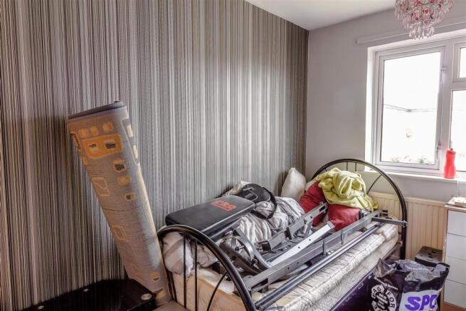 8391524-interior04.jpg
