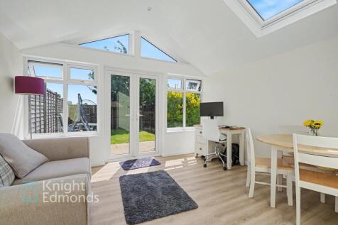 Farningham Close, Maidstone, ME14