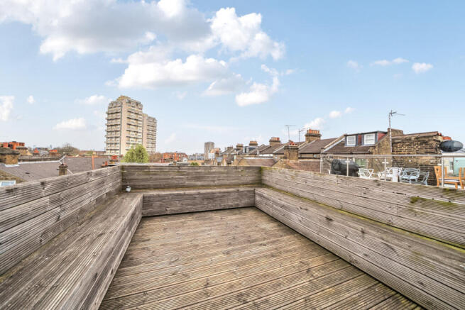 1437587-15-69ccee...